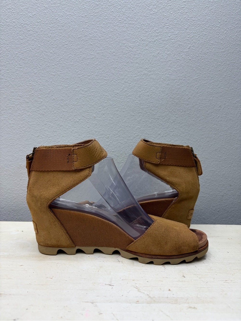 Sorel Brown Leather Joanie ll Ankle Strap Wedge Sandals Size 10 - Picture 2 of 8